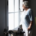 Can elderly stay home alone?