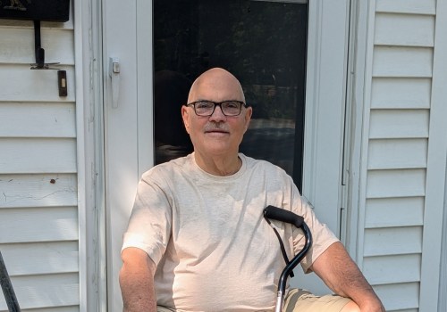 Can an 80 year old live alone?