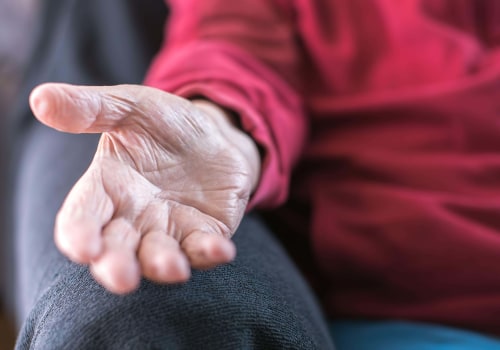 How many 90 year olds live independently?